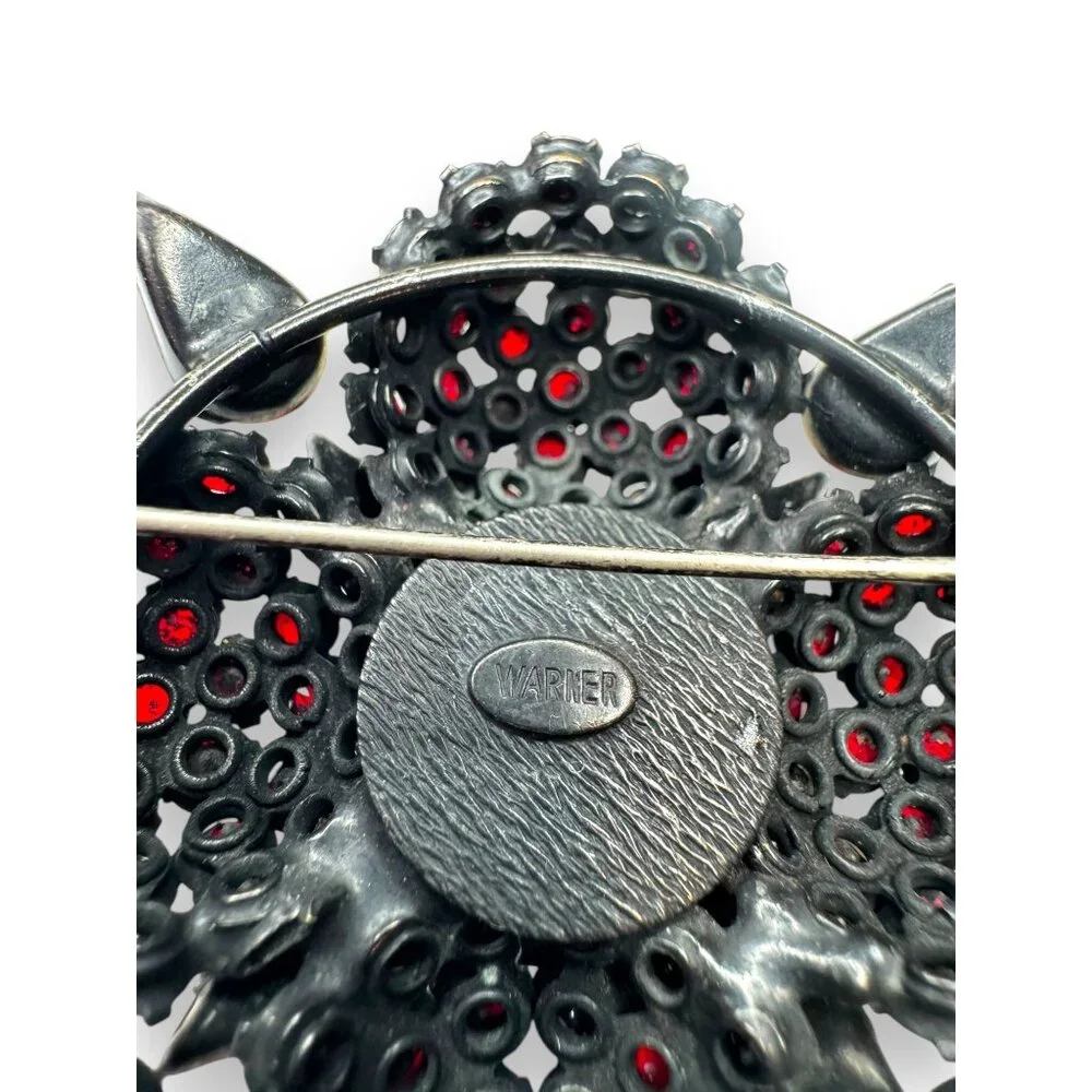 Vintage Warner Red Crystal Flower Brooch Pin Japanned Metal 2.5" Diameter - Picture 4 of 13